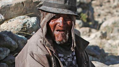 Carmelo Flores Laura